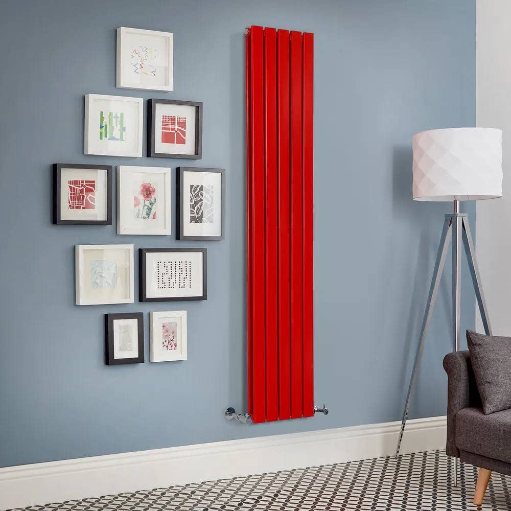 radiatore verticale rosso